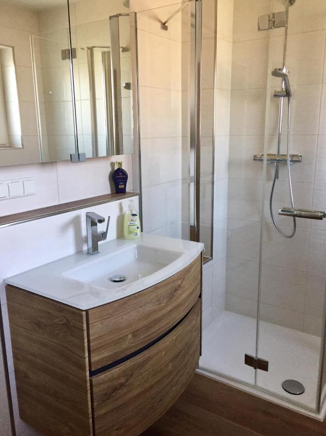 Blaues Haus Apartman Niederdorfelden Kültér fotó