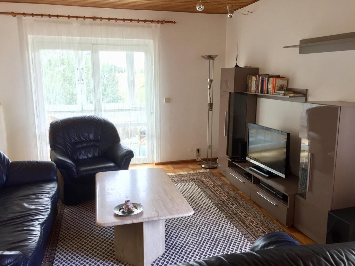 Blaues Haus Apartman Niederdorfelden Kültér fotó